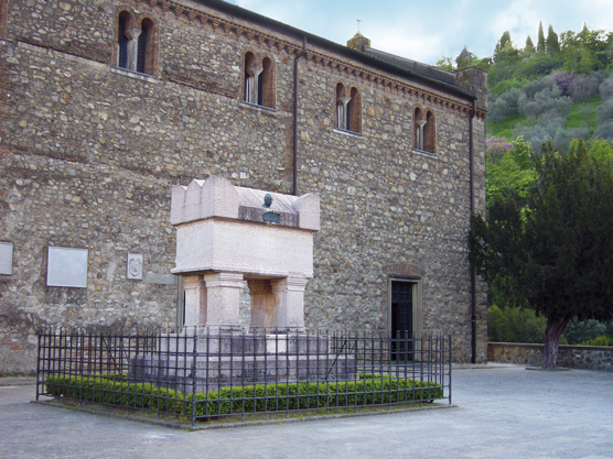 Arquà Petrarca (Pd), Tomba del Petrarca.